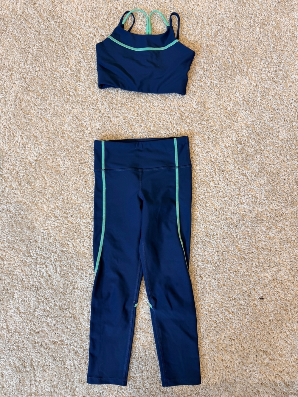 Old Navy Navy and Mint Active Leggings Set
